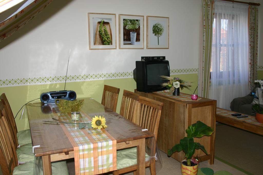 Naturparkbauernhof Poeltl Poellau Rom bilde